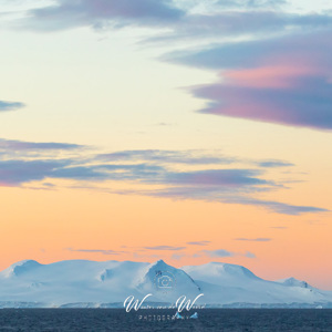 2017-01-04 - Mooie pasteltinten boven Antarctica<br/>Bransfield Strait - Antarctica<br/>Canon EOS 7D Mark II - 100 mm - f/4.5, 1/640 sec, ISO 1600