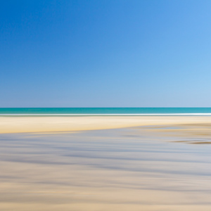 2013-08-05 - Beach Colours - geel, turquoise en blauw<br/>Strand - Morondava - Madagascar<br/>Canon EOS 7D - 24 mm - f/22.0, 0.04 sec, ISO 100