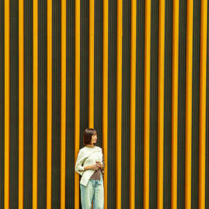 2026-02-12 - Japanse streepjes<br/>Tokyo International Forum - Tokio - Japan<br/>Canon EOS R5m2 - 105 mm - f/8.0, 1/160 sec, ISO 10000
