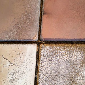 2025-10-25 - De vlag van de Salinas :-)<br/>Salinas de Janubio - Yaiza - Spanje<br/>FC3582 - 6.7 mm - f/1.7, 1/800 sec, ISO 100