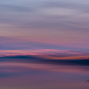 2018-11-27 - Lichtende zonsondergang wolken<br/>Lake Taupo - Taupo - Nieuw-Zeeland<br/>Canon EOS 5D Mark III - 53 mm - f/14.0, 1.6 sec, ISO 200